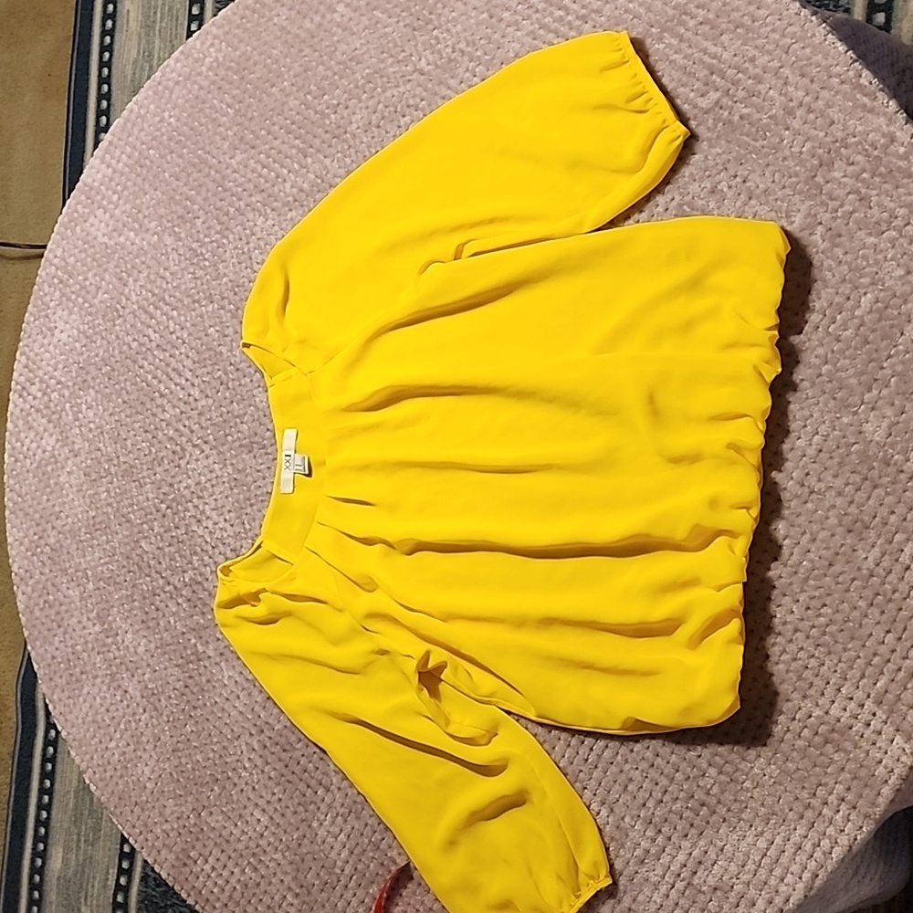 XXI yellow blouse